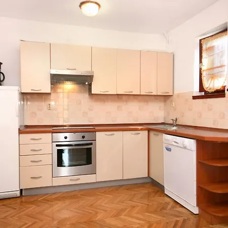 2288b Apartmán *